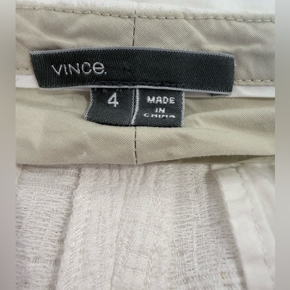 Pristine Vince Textured Pin Tuck Jacquard
Shorts Linen Trouser Cream White 4 - Picture 13 of 13